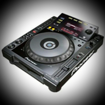 Pioneer CDJ 900